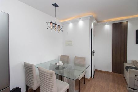 Apartamento à venda com 44m², 2 quartos e 1 vaga Apartamento à venda com 44m², 2 quartos e 1 vagaCozinha e Área de Serviço