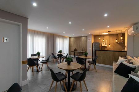 Apartamento à venda com 44m², 2 quartos e 1 vaga Apartamento à venda com 44m², 2 quartos e 1 vagaÁrea comum - Salão de festas
