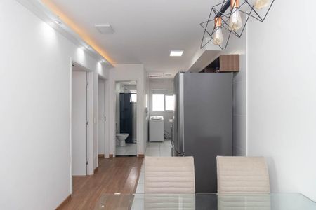 Apartamento à venda com 44m², 2 quartos e 1 vaga Apartamento à venda com 44m², 2 quartos e 1 vagaCozinha e Área de Serviço