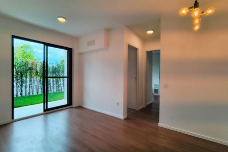 Apartamento à venda com 84m², 2 quartos e 1 vaga Apartamento à venda com 84m², 2 quartos e 1 vagaSala