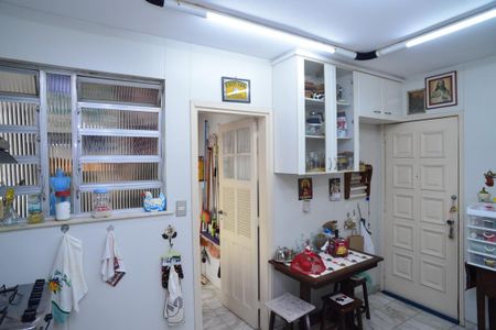 Apartamento para alugar com 145m², 3 quartos e 2 vagas Apartamento para alugar com 145m², 3 quartos e 2 vagasCozinha