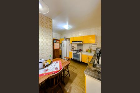 Casa para alugar com 170m², 3 quartos e 2 vagasCozinha