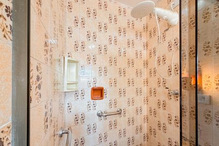 Casa à venda com 170m², 3 quartos e 2 vagas Casa à venda com 170m², 3 quartos e 2 vagasBanheiro do Piso Superior