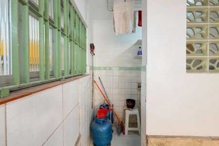 Casa à venda com 170m², 3 quartos e 2 vagas Casa à venda com 170m², 3 quartos e 2 vagasÁrea de Serviço