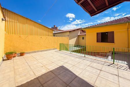 Casa à venda com 170m², 3 quartos e 2 vagas Casa à venda com 170m², 3 quartos e 2 vagasChurrasqueira - Solário