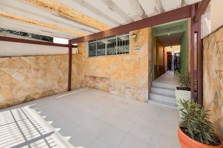 Casa à venda com 170m², 3 quartos e 2 vagas Casa à venda com 170m², 3 quartos e 2 vagasGaragem