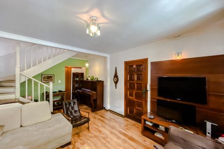 Casa para alugar com 170m², 3 quartos e 2 vagasSala