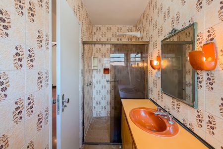 Casa à venda com 170m², 3 quartos e 2 vagas Casa à venda com 170m², 3 quartos e 2 vagasBanheiro do Piso Superior