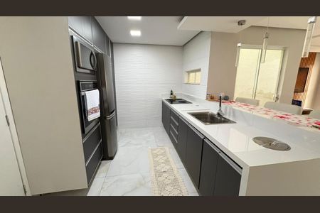Cozinha de casa para alugar com 2 quartos, 150m² em Taquara, Rio de Janeiro