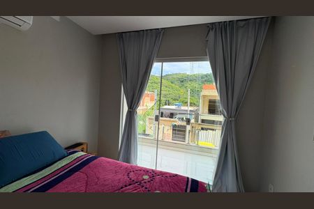 Quarto de casa para alugar com 2 quartos, 150m² em Taquara, Rio de Janeiro