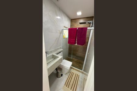 Banheiro de casa para alugar com 2 quartos, 150m² em Taquara, Rio de Janeiro