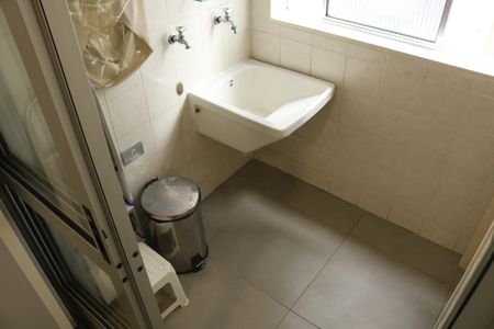 Apartamento para alugar com 55m², 2 quartos e 1 vagaÁrea de Serviço