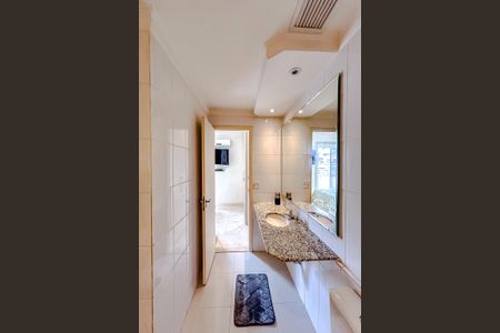 Apartamento à venda com 160m², 3 quartos e 2 vagasBanheiro da Suíte 1