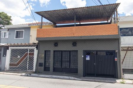 Casa à venda com 285m², 4 quartos e 2 vagasFachada