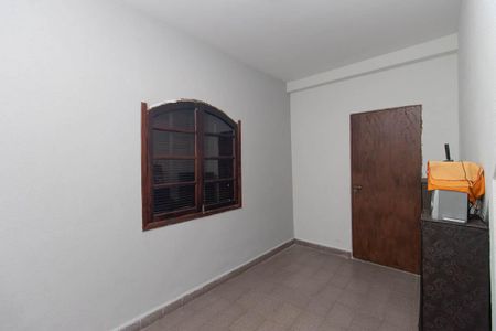 Casa à venda com 285m², 4 quartos e 2 vagasQuarto 1