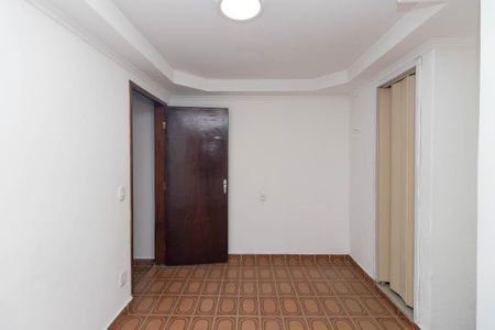 Casa à venda com 285m², 4 quartos e 2 vagasQuarto Suíte 1