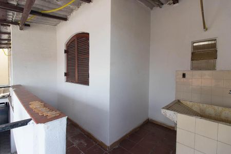 Casa à venda com 285m², 4 quartos e 2 vagasÁrea de Serviço