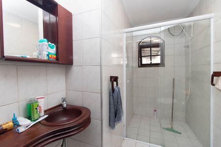 Casa à venda com 285m², 4 quartos e 2 vagasBanheiro da Suíte 2