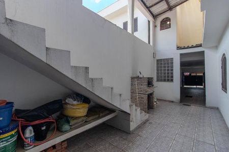 Casa à venda com 285m², 4 quartos e 2 vagasÁrea de Serviço
