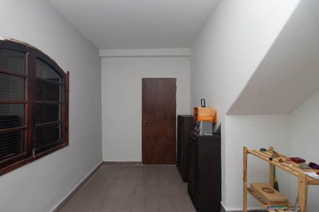 Casa à venda com 285m², 4 quartos e 2 vagasQuarto 1