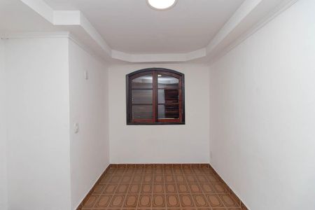 Casa à venda com 285m², 4 quartos e 2 vagasQuarto Suíte 1