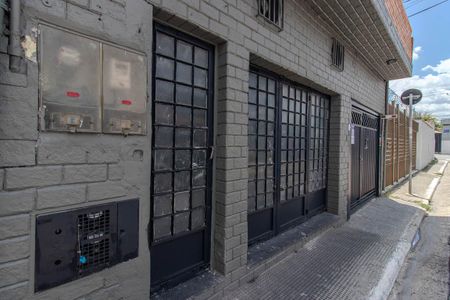 Casa à venda com 285m², 4 quartos e 2 vagasFachada