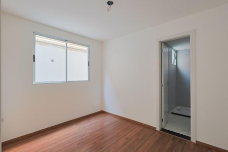 Apartamento à venda com 80m², 2 quartos e 2 vagasSuíte