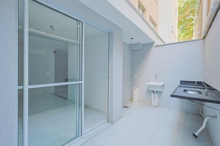 Apartamento à venda com 80m², 2 quartos e 2 vagasVaranda da Sala