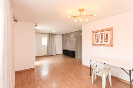 Casa para alugar com 145m², 3 quartos e 3 vagas