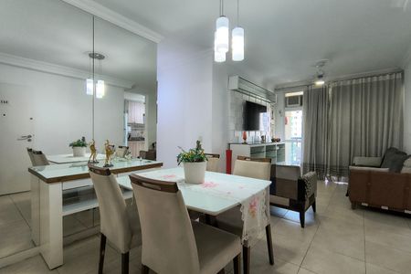 Sala de apartamento à venda com 2 quartos, 75m² em Barra Olímpica, Rio de Janeiro