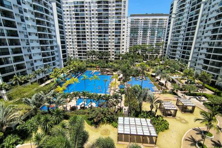 Apartamento à venda com 75m², 2 quartos e 1 vagaÁrea comum - Piscina