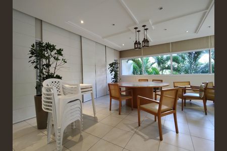 Apartamento à venda com 75m², 2 quartos e 1 vagaÁrea comum - Salão de festas