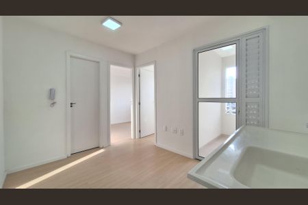 Sala/Cozinha de apartamento para alugar com 2 quartos, 30m² em Água Branca, São Paulo