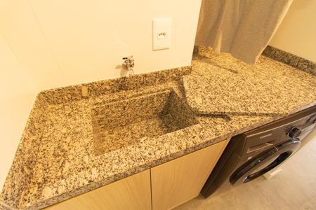 Studio à venda com 38m², 1 quarto e sem vaga Studio à venda com 38m², 1 quarto e sem vagaÁrea de Serviço