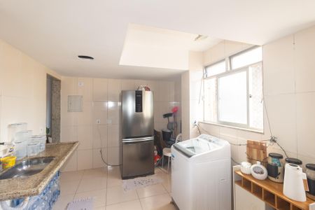 Apartamento para alugar com 62m², 2 quartos e sem vagaCozinha e Área de Serviço