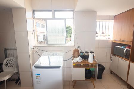 Apartamento para alugar com 62m², 2 quartos e sem vagaCozinha e Área de Serviço