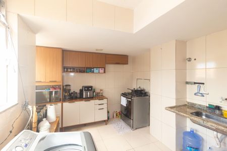 Apartamento para alugar com 62m², 2 quartos e sem vagaCozinha e Área de Serviço