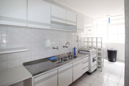 Apartamento à venda com 70m², 2 quartos e 2 vagasCozinha