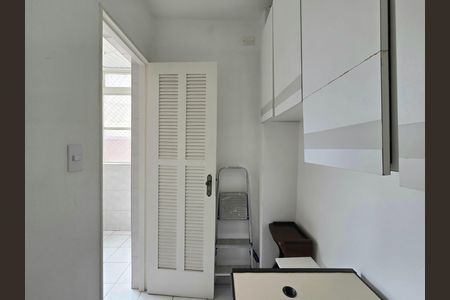 Apartamento à venda com 70m², 2 quartos e 2 vagas Apartamento à venda com 70m², 2 quartos e 2 vagasQuarto de Serviço