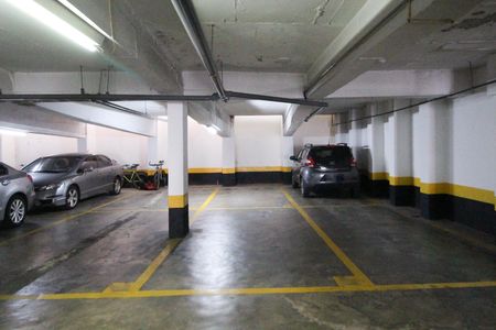 Apartamento à venda com 70m², 2 quartos e 2 vagasGaragem