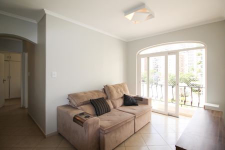 Apartamento à venda com 70m², 2 quartos e 2 vagasSala