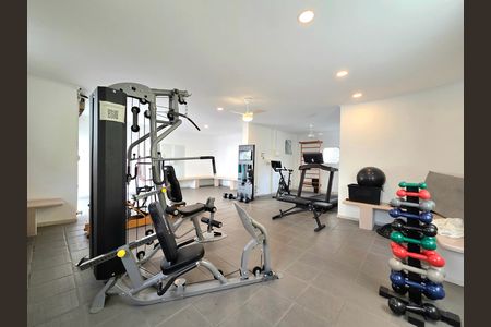 Apartamento à venda com 70m², 2 quartos e 2 vagas Apartamento à venda com 70m², 2 quartos e 2 vagasÁrea comum - Academia