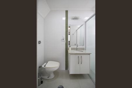 Apartamento à venda com 70m², 2 quartos e 2 vagasBanheiro da Suíte