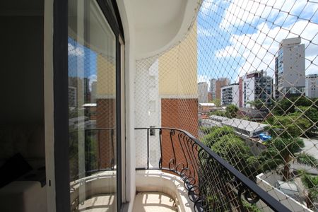 Varanda de apartamento à venda com 2 quartos, 70m² em Vila Olímpia, São Paulo