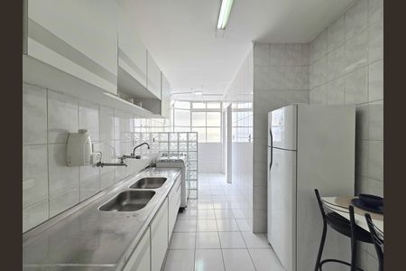 Apartamento à venda com 70m², 2 quartos e 2 vagas Apartamento à venda com 70m², 2 quartos e 2 vagasCozinha