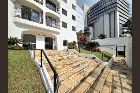 Apartamento à venda com 70m², 2 quartos e 2 vagas Apartamento à venda com 70m², 2 quartos e 2 vagasEntrada