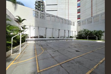 Apartamento à venda com 70m², 2 quartos e 2 vagas Apartamento à venda com 70m², 2 quartos e 2 vagasÁrea comum - Quadra