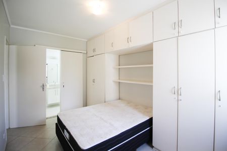 Apartamento à venda com 70m², 2 quartos e 2 vagasSuíte 