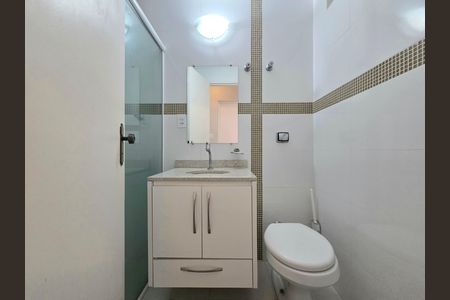 Apartamento à venda com 70m², 2 quartos e 2 vagas Apartamento à venda com 70m², 2 quartos e 2 vagasBanheiro Social