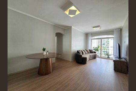 Sala de apartamento à venda com 2 quartos, 70m² em Vila Olímpia, São Paulo